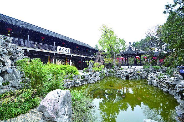 中国最新火山及其巷弄深处的独特美食秘境探索