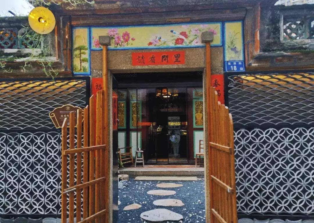 信用卡最新动态揭秘与小巷隐藏特色小店的惊喜发现