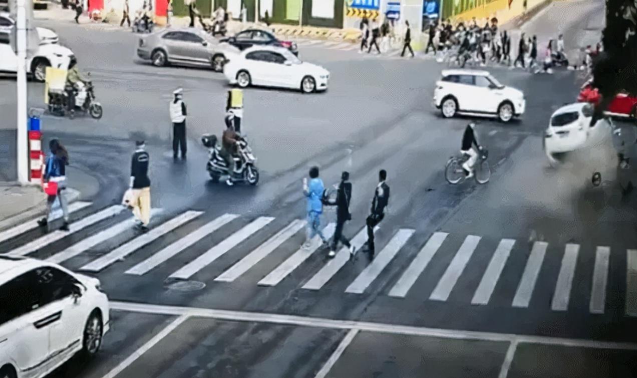 上海小事故中的真挚友情,温馨日常的意外篇章